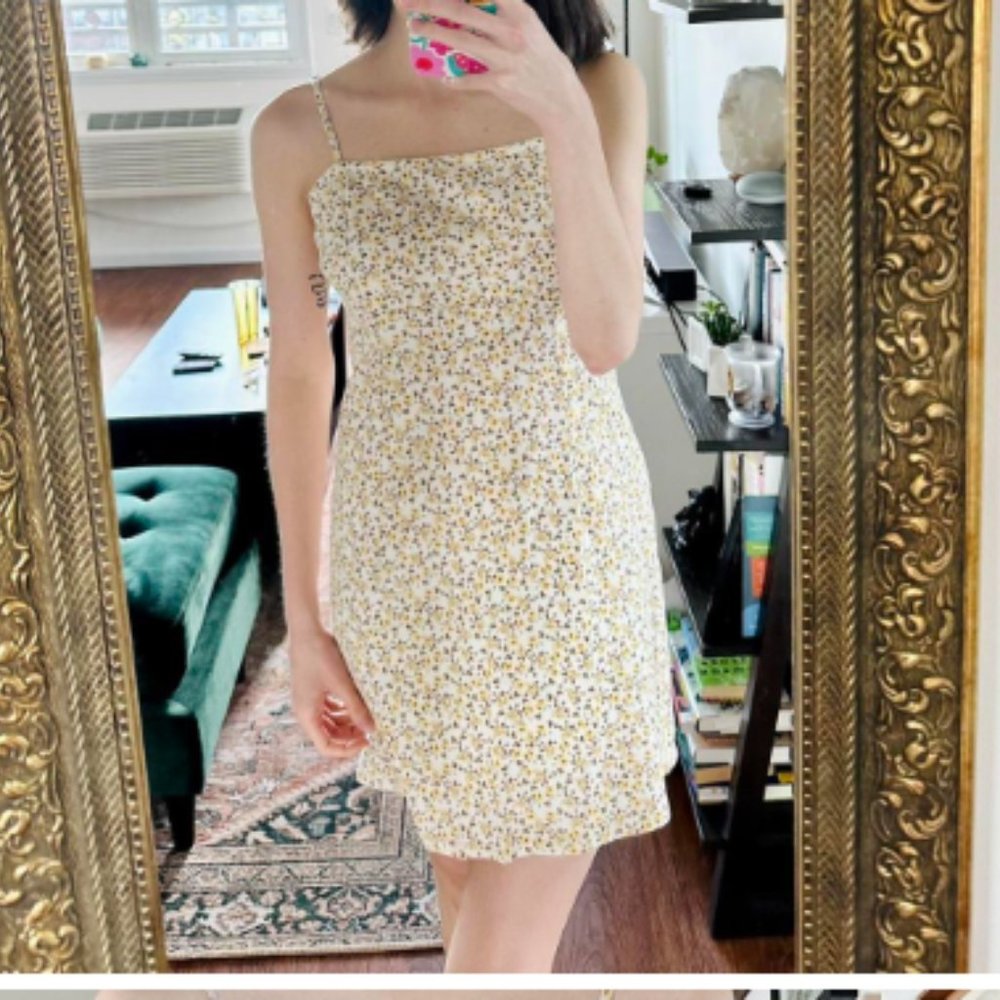 WILD FABLE Flowery dress! Cute and summer vibes